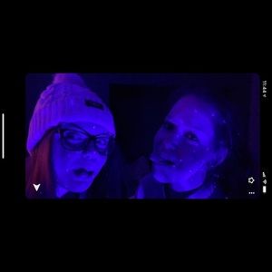 Meet your Posher, Anabel